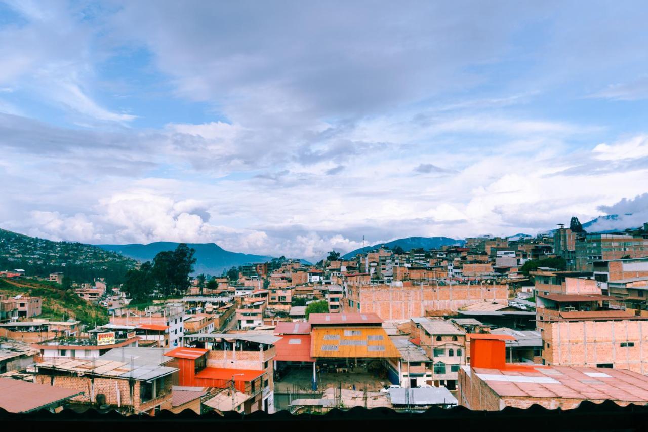 Hostal Mi Peru ชาชาโปยาส ภายนอก รูปภาพ