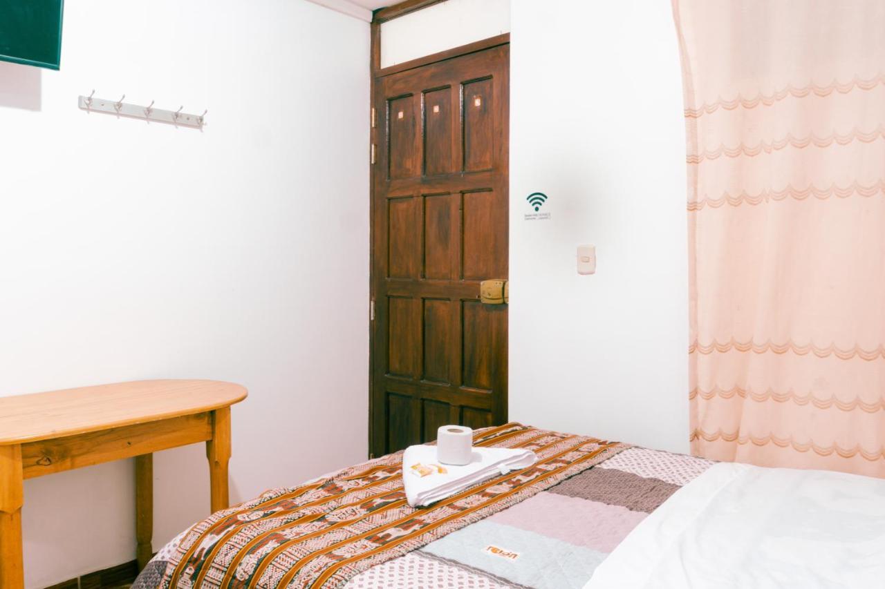 Hostal Mi Peru ชาชาโปยาส ภายนอก รูปภาพ